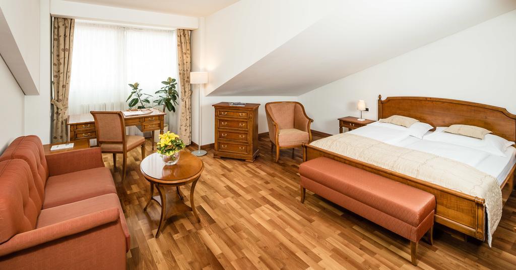 Hotel Restaurant Lilie Vipiteno Zewnętrze zdjęcie