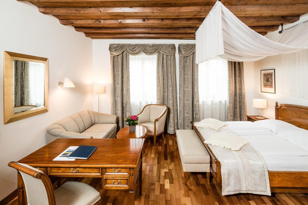 Hotel Restaurant Lilie Vipiteno Zewnętrze zdjęcie